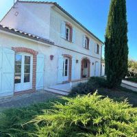 House for sale in France - RoblesOut13.jpg